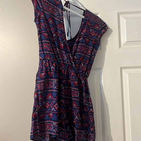 Hollister Romper - Picture 2 of 3